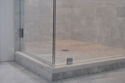 Elegant Glass Shower Doors